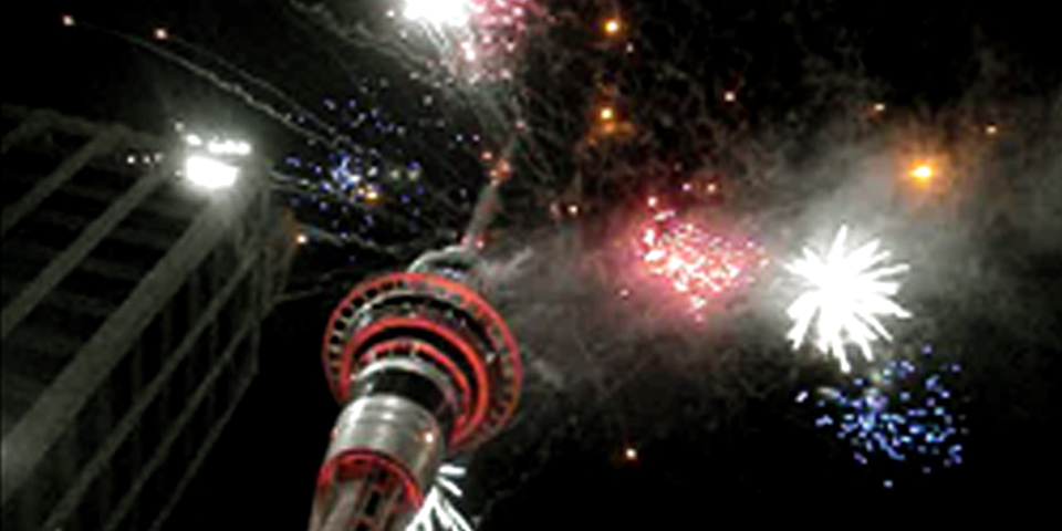 Tradicional queima de fogos da Sky Tower