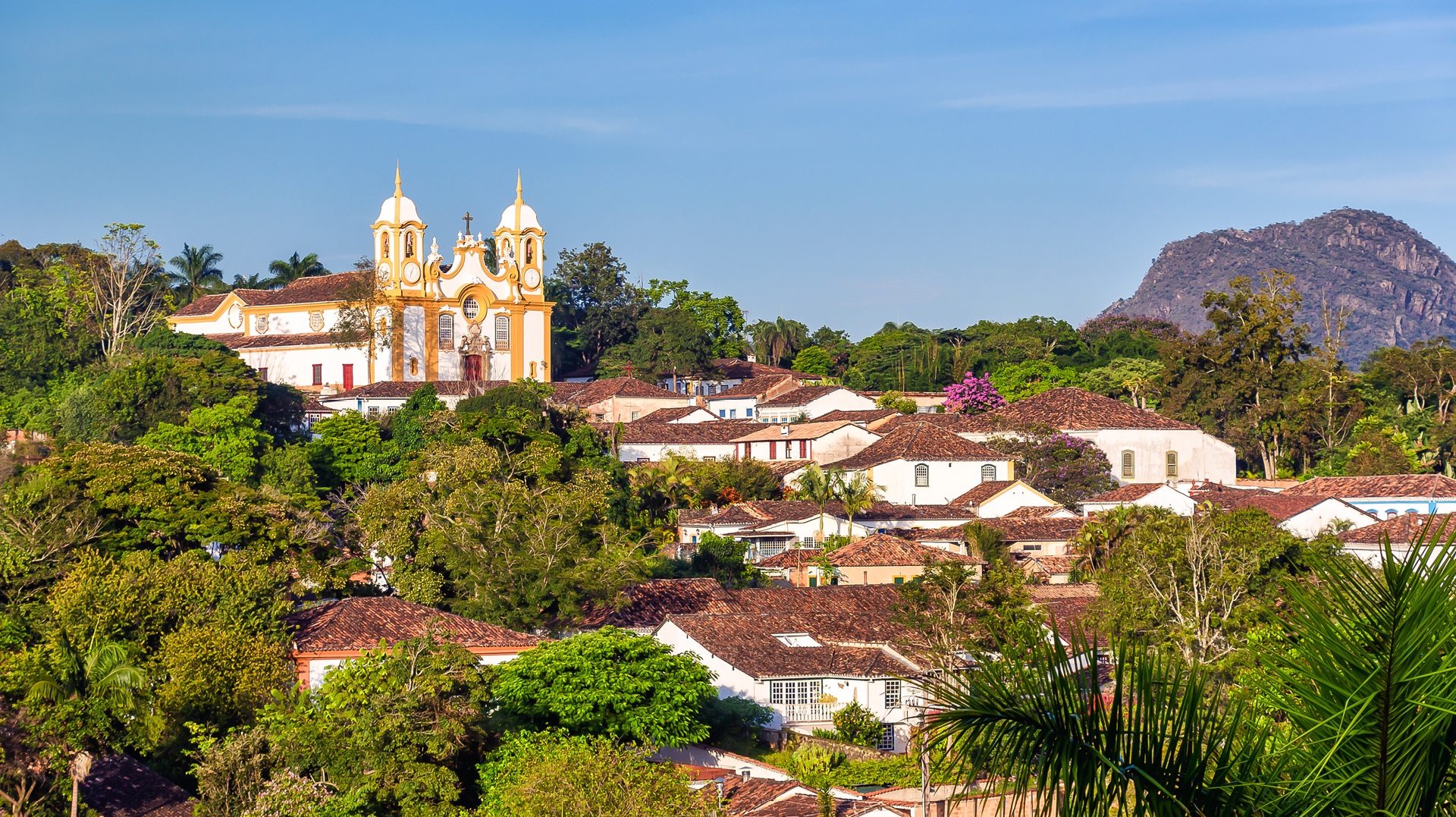 Onde ir em Tiradentes: confira os encantos da arquitetura barroca e das belezas naturais do interior de Minas Gerais!
