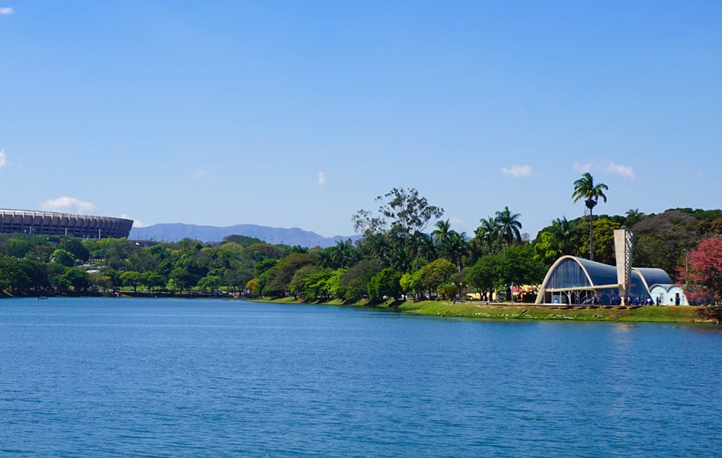 Sem mar, a cidade de Belo Horizonte tem como símbolo a Lagoa da Pampulha