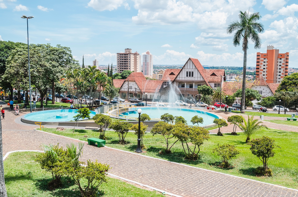 O que fazer em Londrina: pontos turísticos e passeios | Praça Rocha Pombo | Conexão123