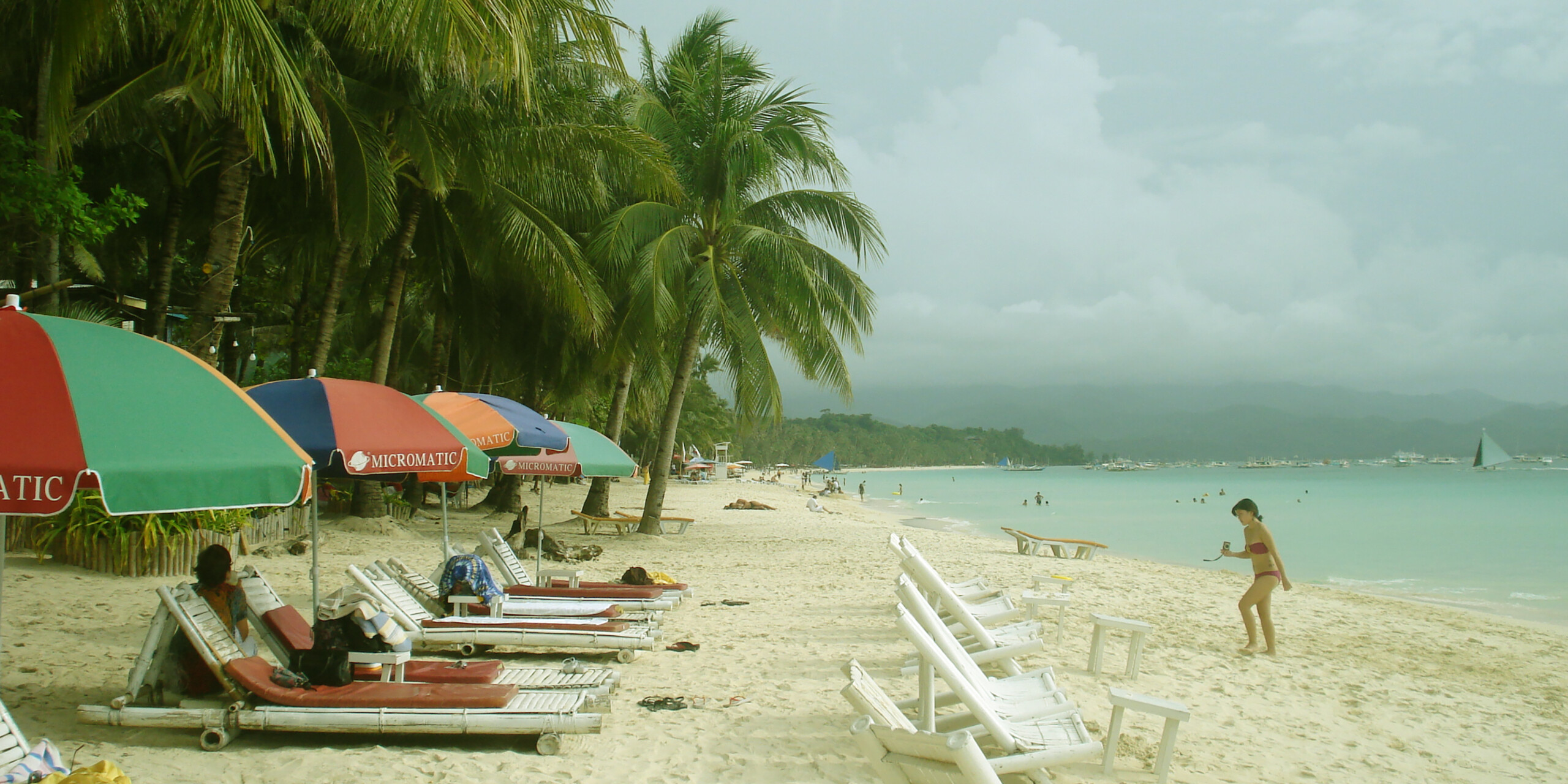 White Beach, a principal praia de Boracay