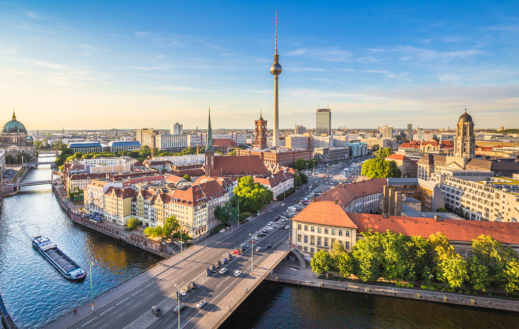 A capital da Alemanha é conhecida por seu cenário artístico e monumentos modernos