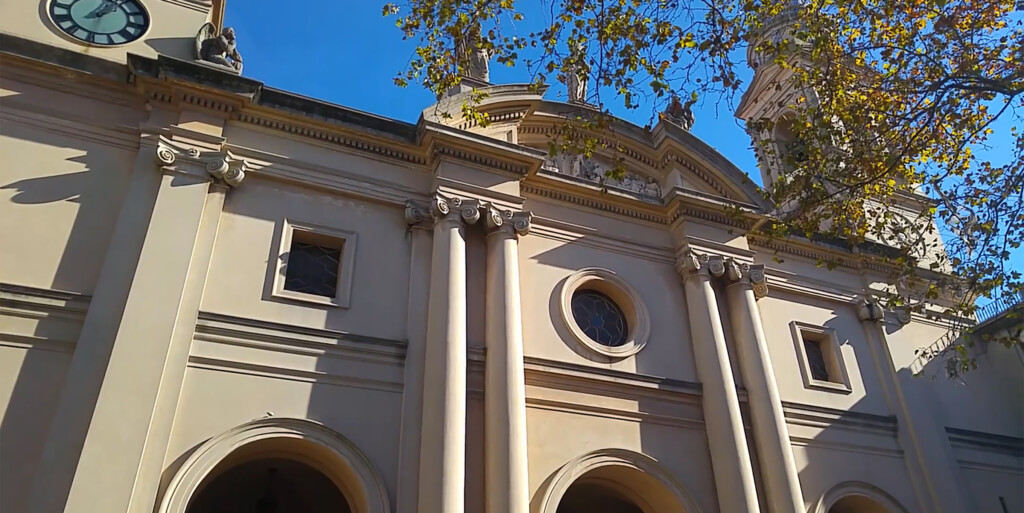 A Catedral Metropolitana de Montevidéu é considerado o principal templo católico do Uruguai