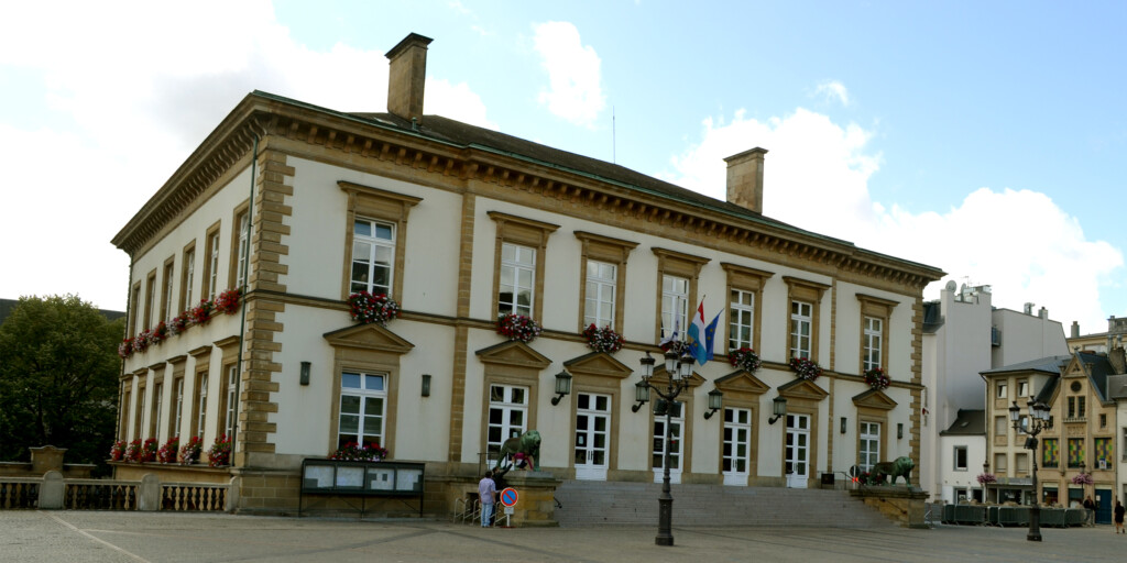 O Hotel de Ville é a sede da prefeitura de Luxemburgo