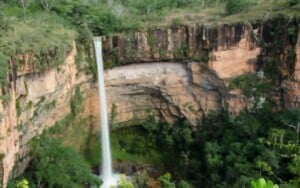 Chapada dos Guimarães: conheça esse destino incrível no interior do Mato Grosso | Cachoeira véu da noiva Chapada dos Guimarães | Conexão123