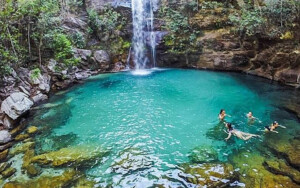 Pontos turísticos de Goiás: conheça os melhores lugares e passeios | Cachoeira Santa Bárbara em Cavalcante - GO | Conexão123