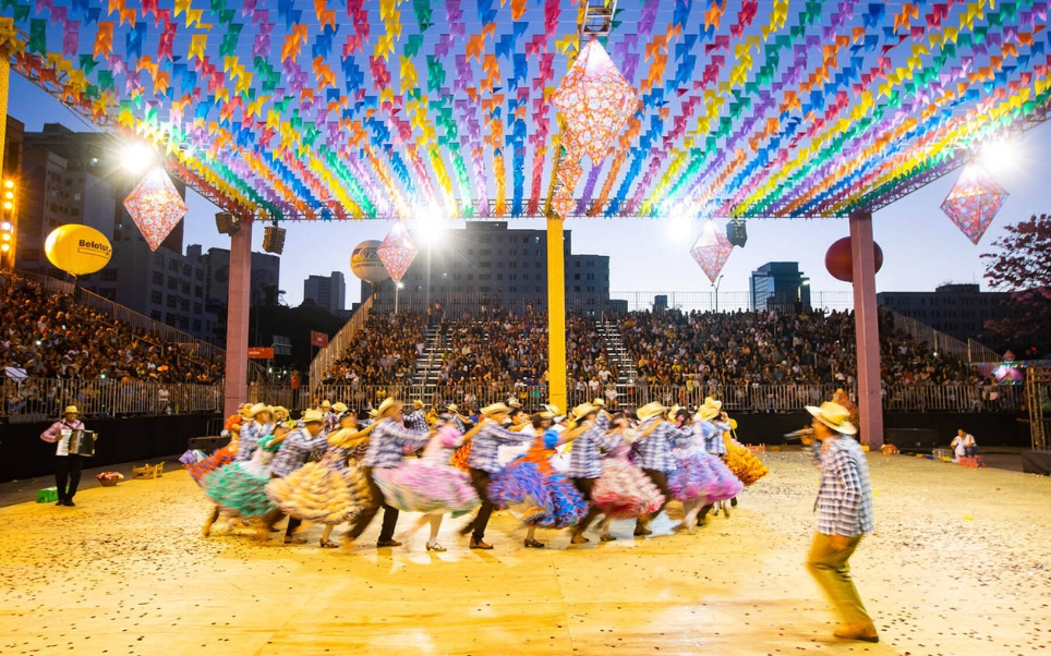 Arraial de Belo Horizonte: a maior festa junina da região Sudeste