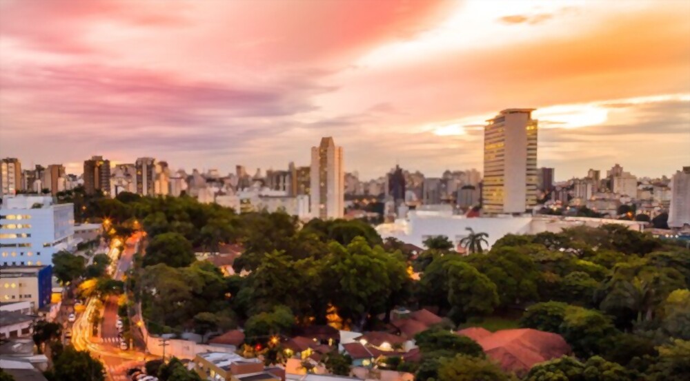 Destinos brasileiros baratos para conhecer gastando menos de mil reais | Pôr do sol em Belo Horizonte | Conexão123