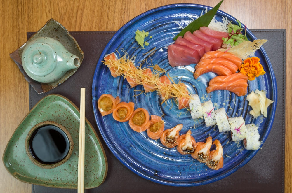 Lugares para comer em Balneário Camboriú: comida internacional - Nagoya Sushi | Combinado de sushi | Conexão123