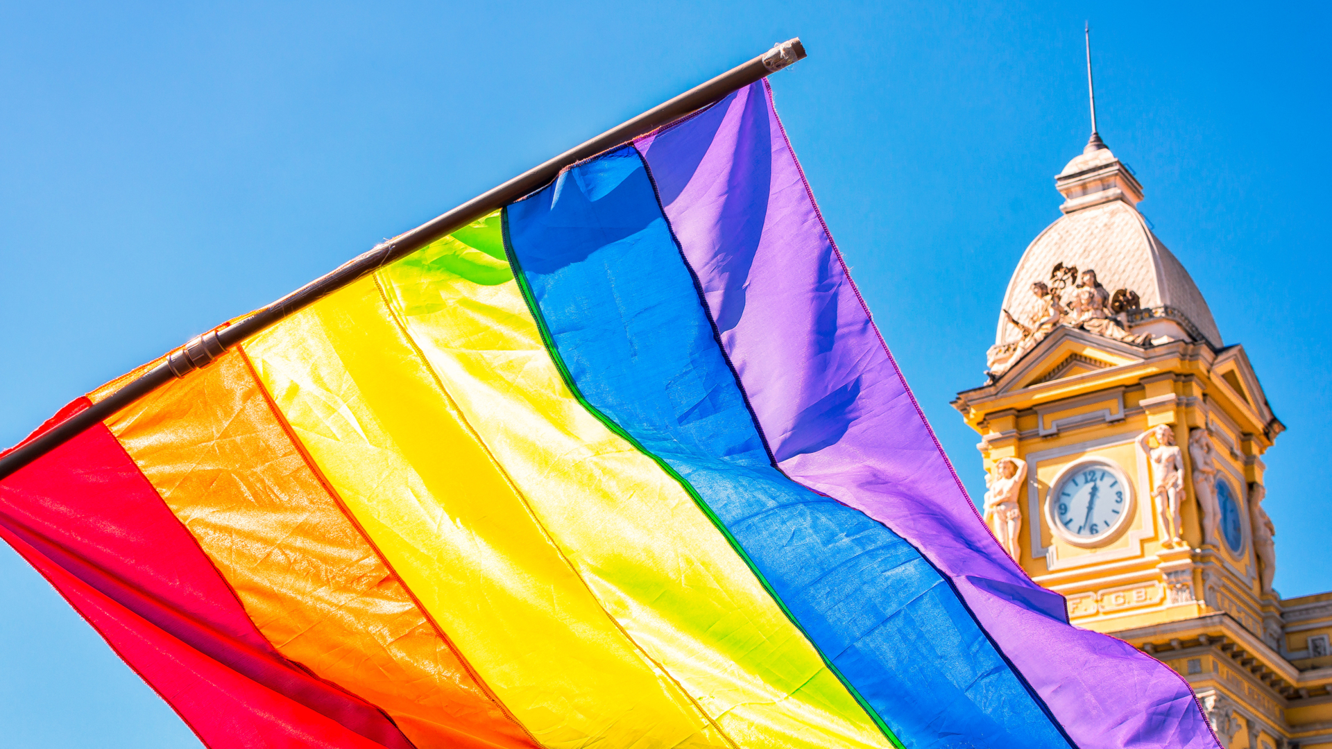 Turismo LGBT+: destinos nacionais mais procurados | Parada do Orgulho LGBTQIAP+ em Belo Horizonte | Conexão123