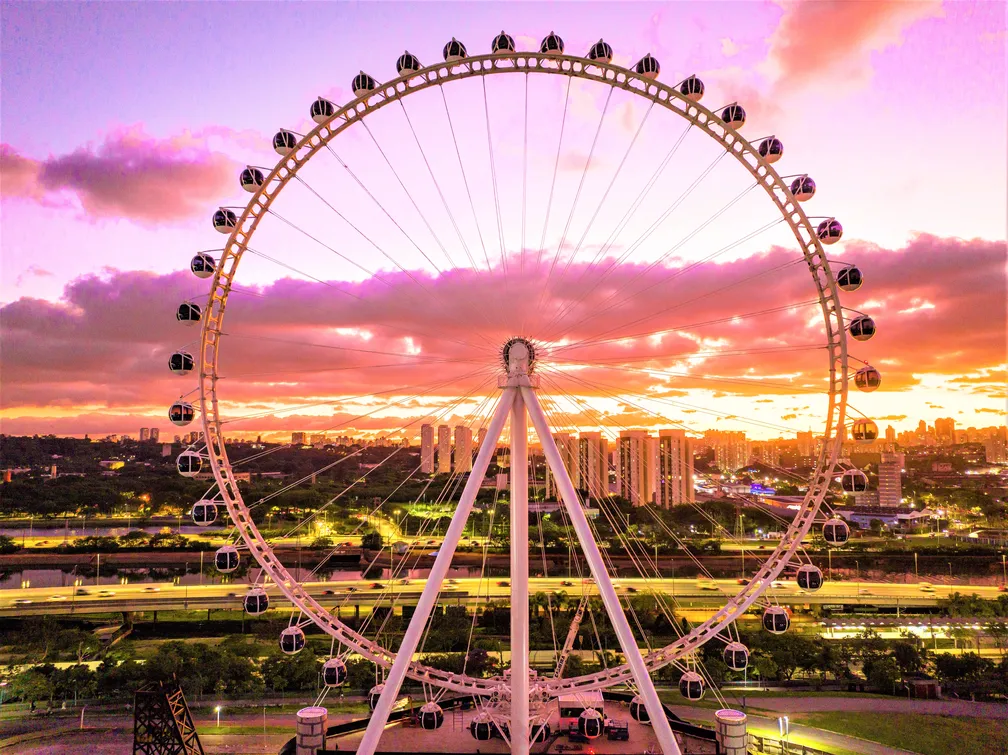 Roda São Paulo, maior roda-gigante da América Latina, é inaugurada na capital paulista | A roda-gigante de São Paulo | Conexão123