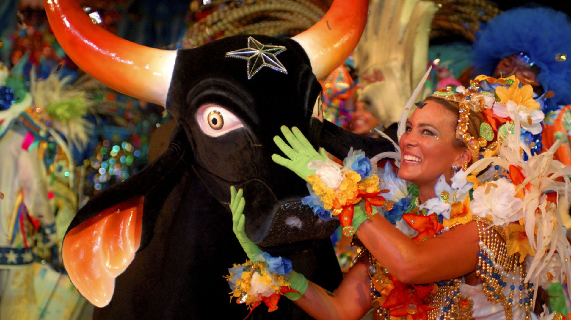 Folclore brasileiro: destinos nacionais para celebrar a data | Boi-bumbá | Conexão123