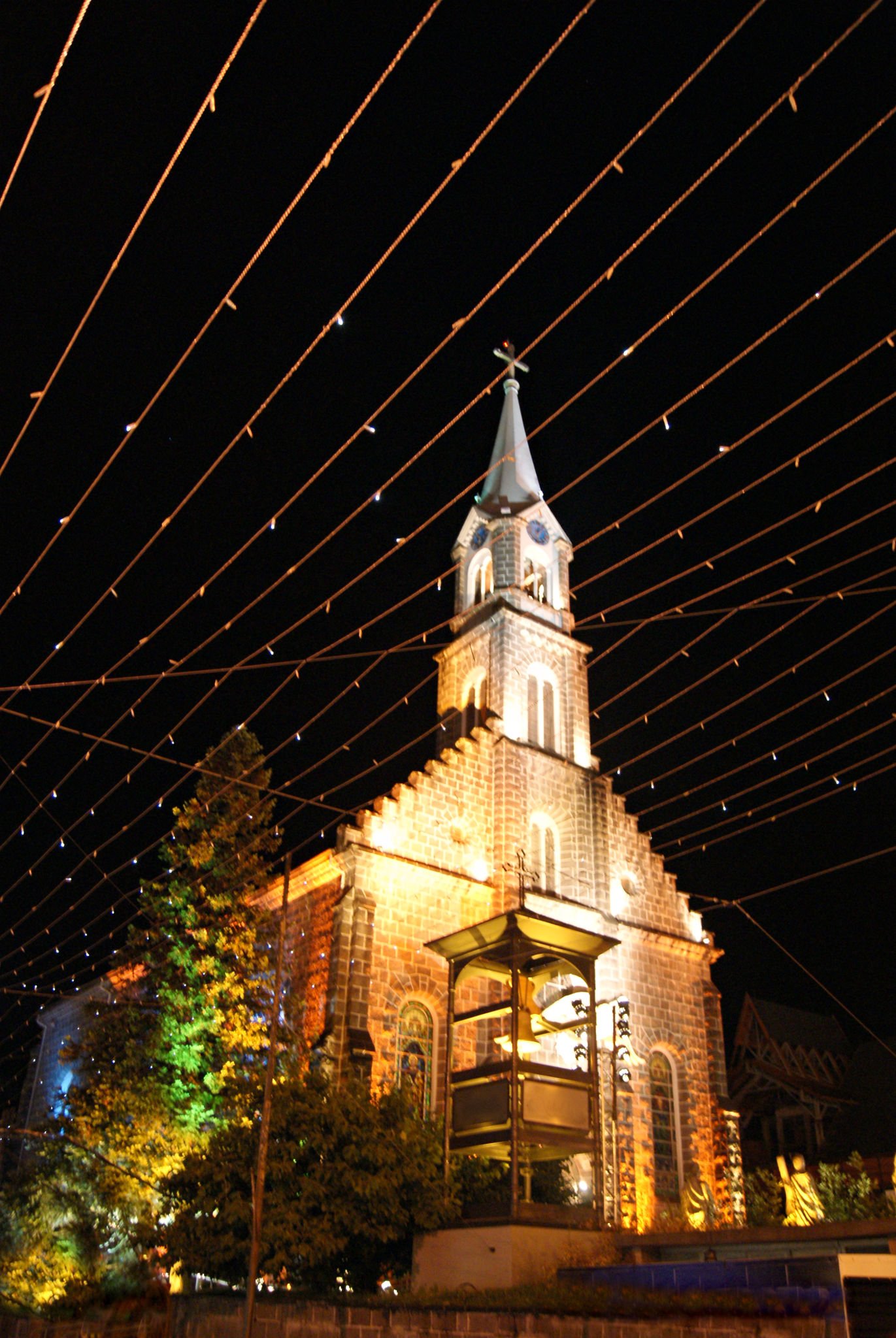 Gramado anuncia programação completa do Natal Luz deste ano | Catedral em Gramado | Conexão123