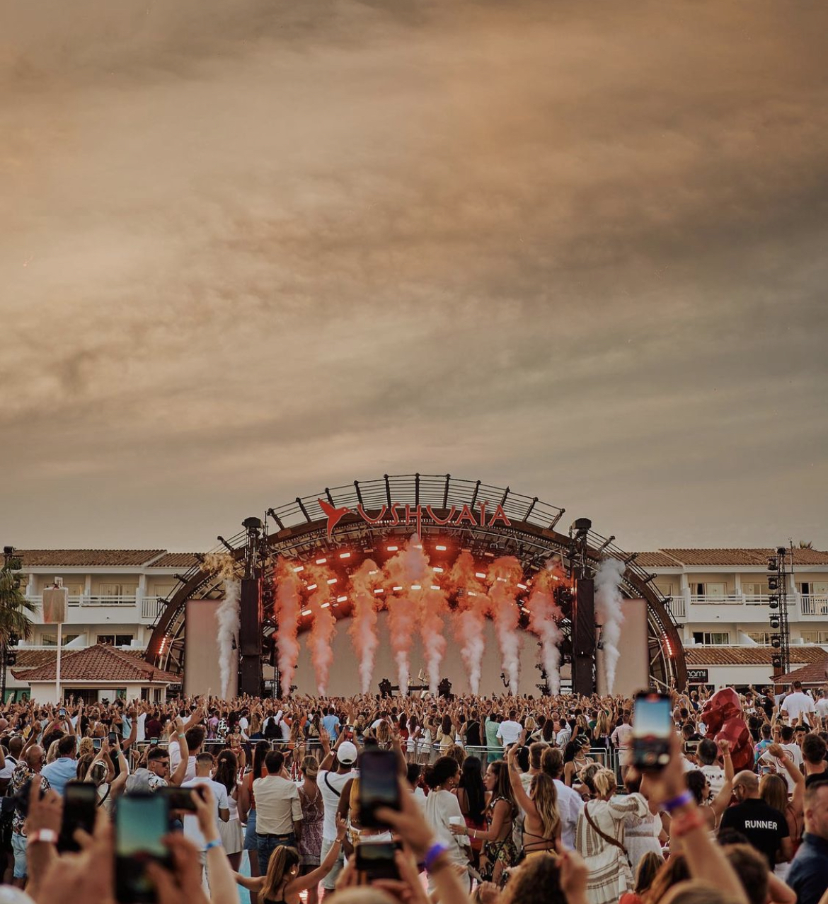 verão em Ibiza: curtindo as melhores festas da Europa