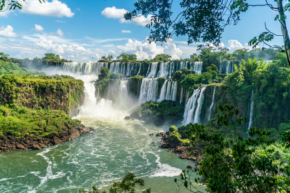 Acessibilidade no turismo pelo Brasil: passeios com inclusão | Cataratas do Iguaçu | Conexão123