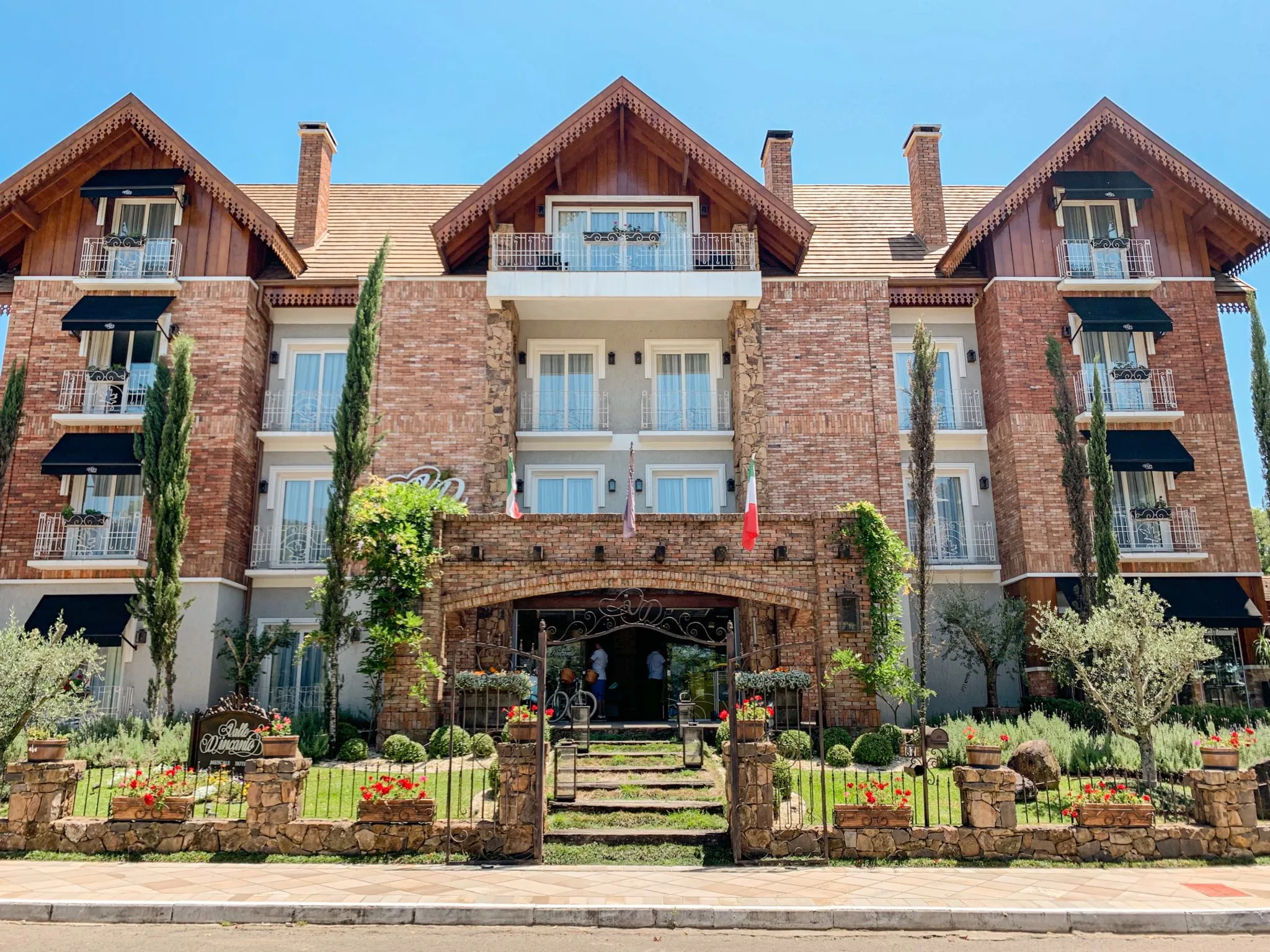 Conheça cinco hotéis para se hospedar em Gramado (RS) | O Hotel D’incanto | Conexão123