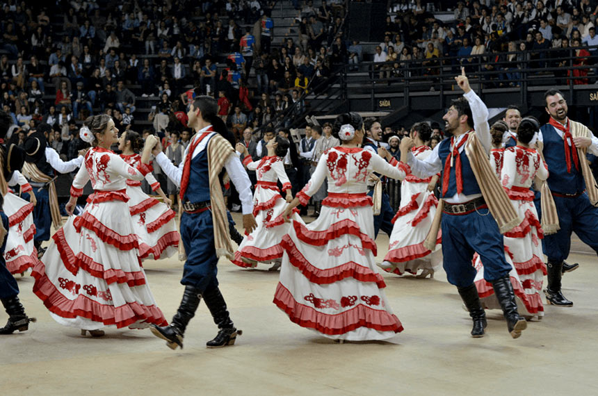 As festas gaúchas mantem viva a cultura local | Dança típica de Porto Alegre | Conexão123