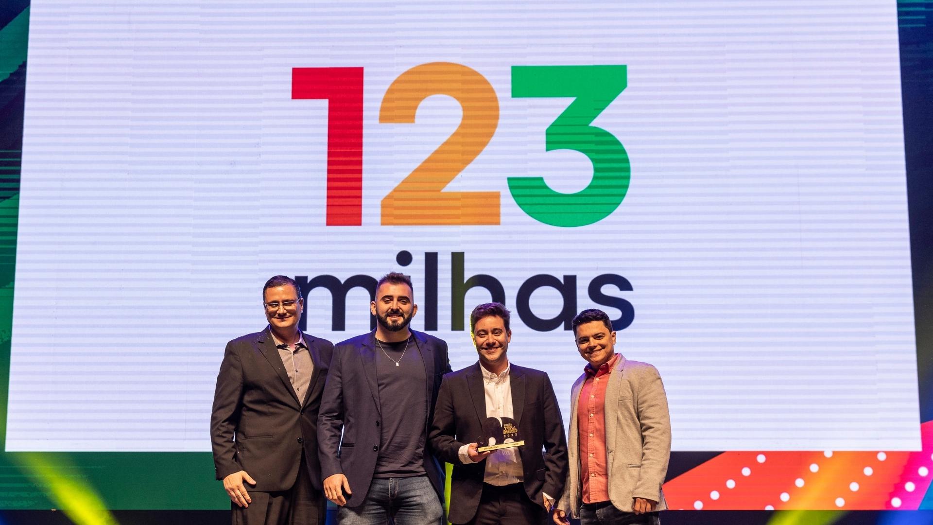 123milhas vence prêmio Folha Top of Mind 2022
