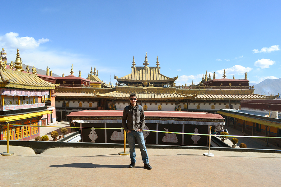 O Templo Jokhang possui uma bela arquitetura