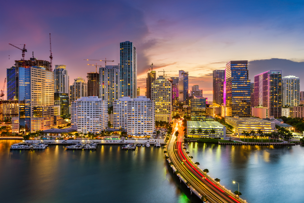 Cinco locais para comer bem pagando pouco em Miami