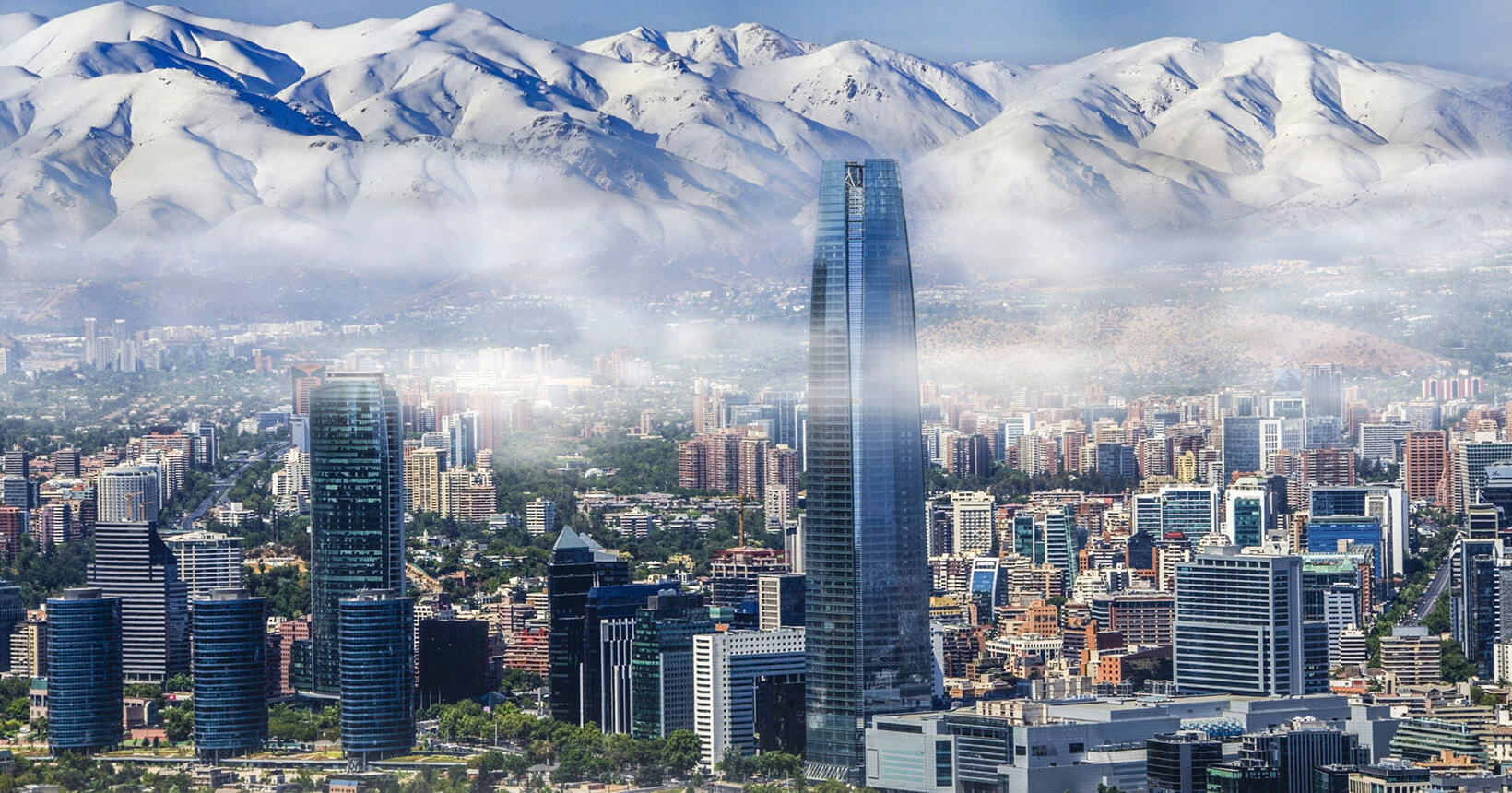 Voos Curitiba-Santiago: nova rota liga sem escalas cidade paranaense à capital chilena | Imagem de Santiago | Conexão123