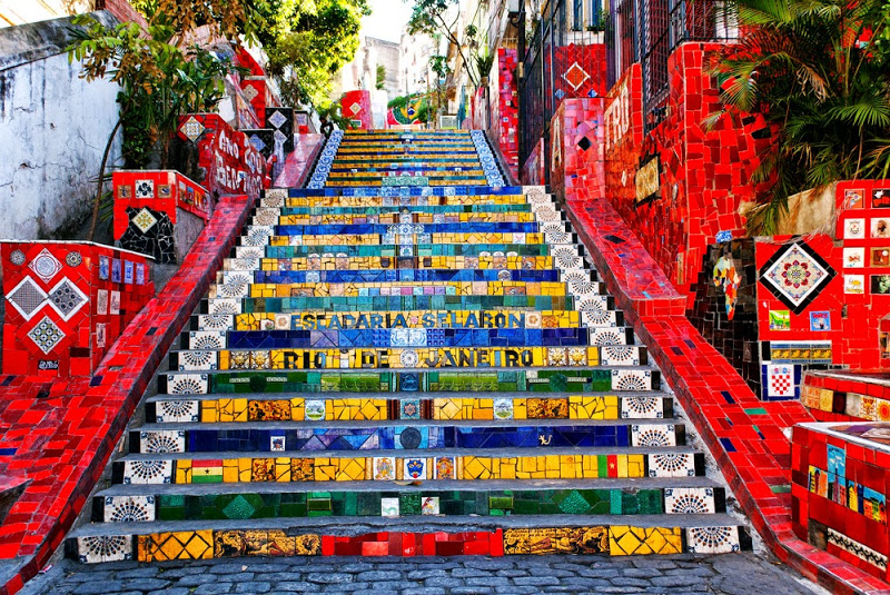 Conheça cinco lugares instagramáveis no Rio de Janeiro | Imagem escadaria | Conexão123