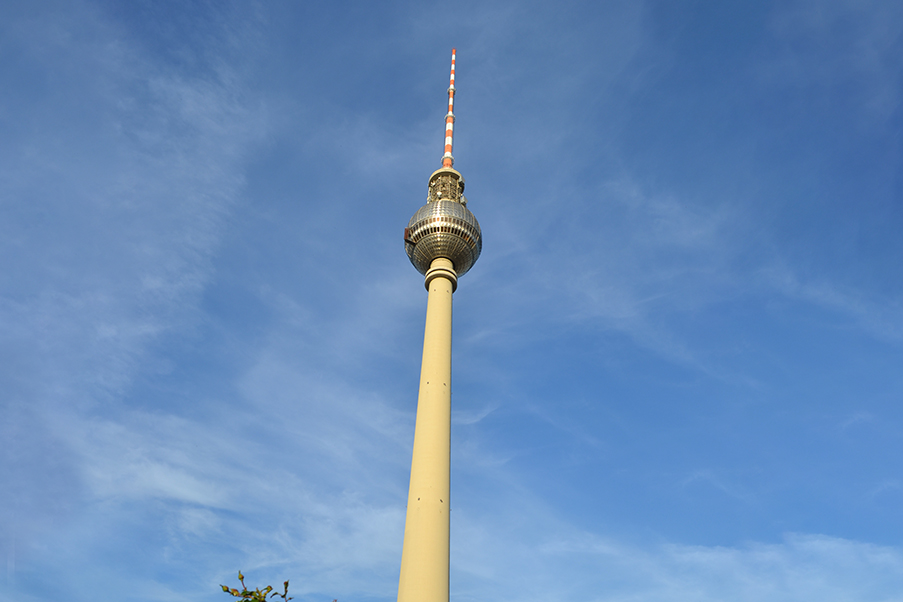 A Torre de Berlim possui 368 metros de altura