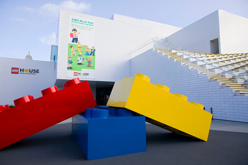 Lego House na Dinamarca | Entrada da LegoHouse | Conexão123