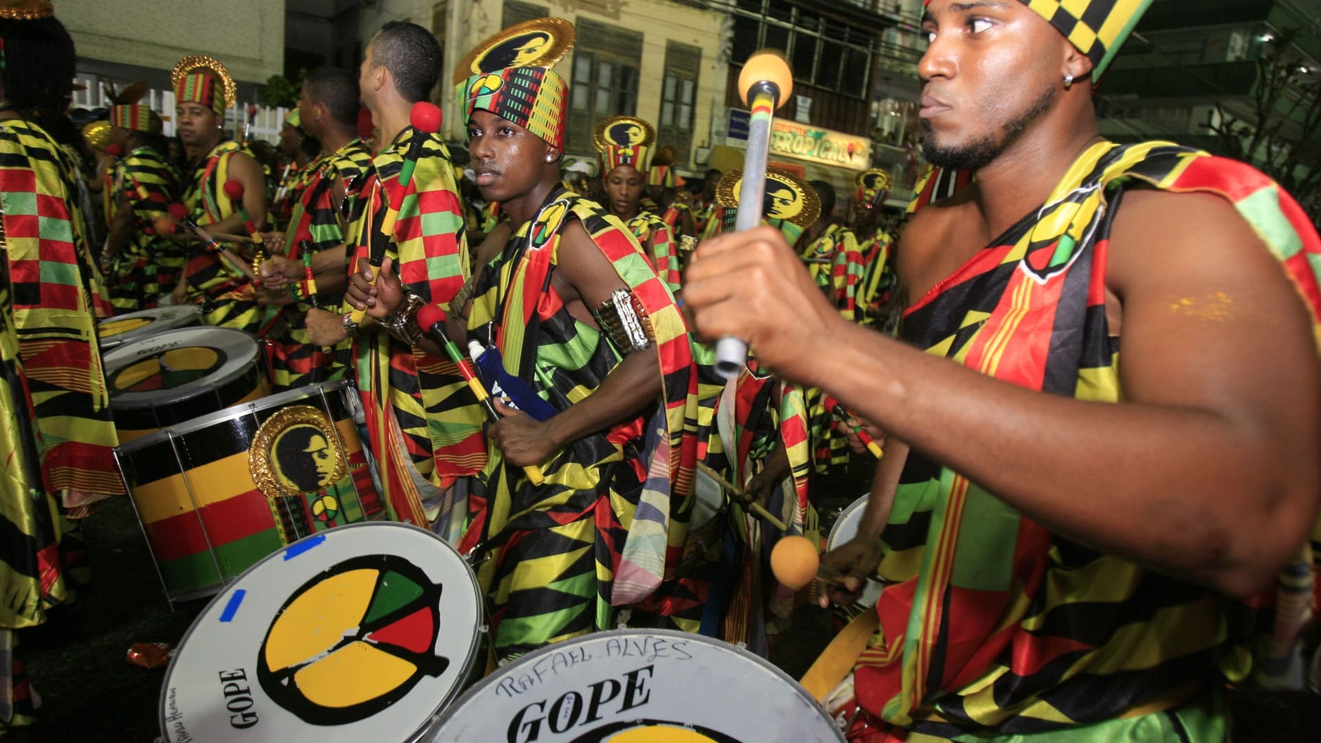 Carnaval em Salvador: saiba como aproveitar | Banda Olodum | Conexão123