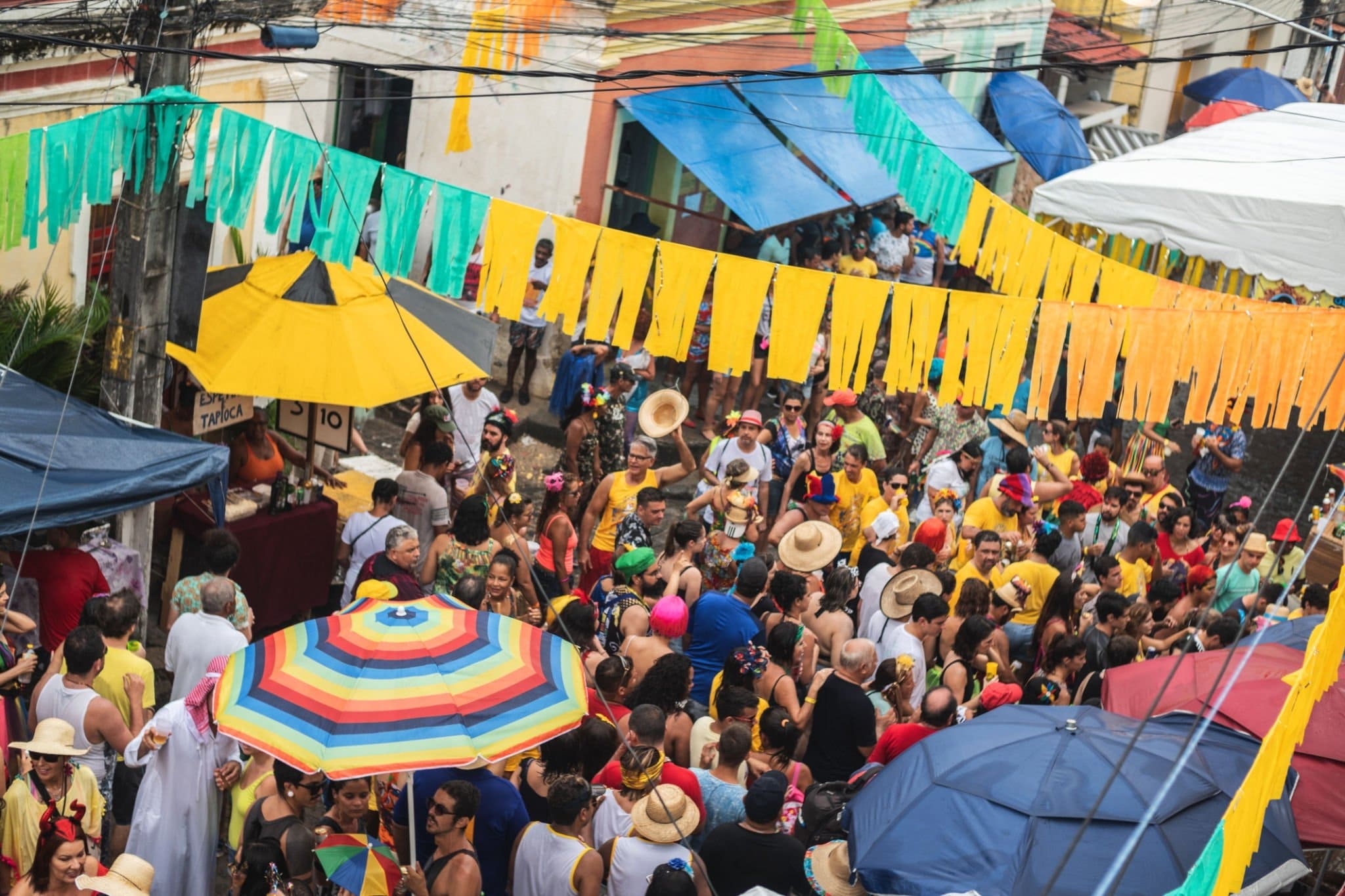 Confira as melhores dicas para curtir o Carnaval com segurança e tranquilidade | Bloco de Carnaval | Conexão123
