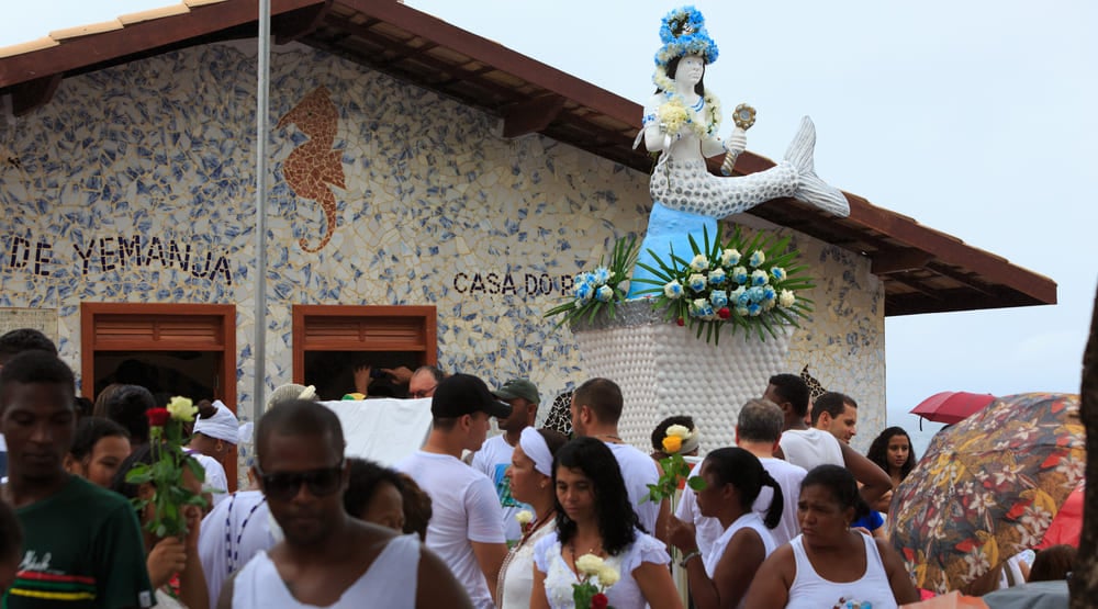 Dia de Iemanjá: a Nossa Senhora dos Navegantes | parte de cima da Casa de Iemanjá em Salvador na Bahia | Conexão123