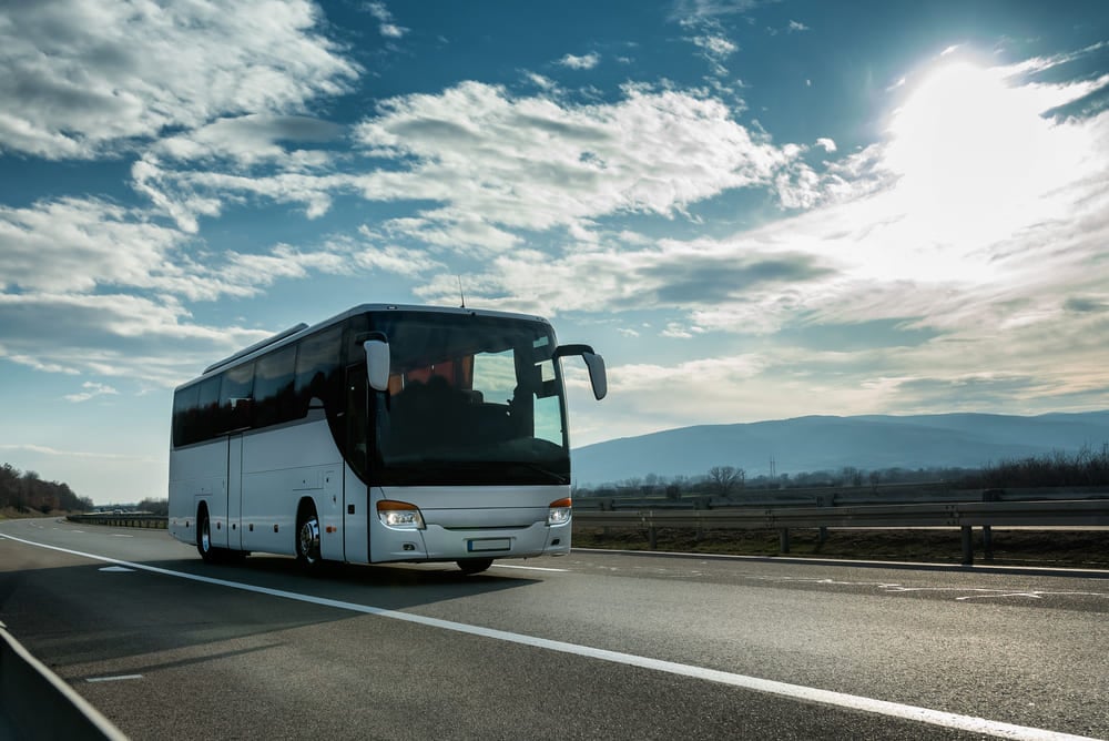 Tipos de ônibus: conheça as comodidades e as poltronas de cada categoria