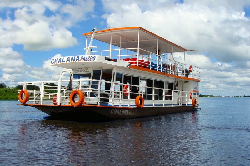 Turismo em Corumbá: guia de viagem | Embarcação no Rio Paraguai, em Corumbá | Conexão123