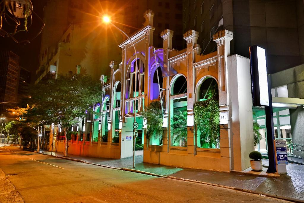 Viagem de última hora para São Paulo para curtir o Carnaval 2023 - Hotéis  | Salviero Downtown | Conexão123