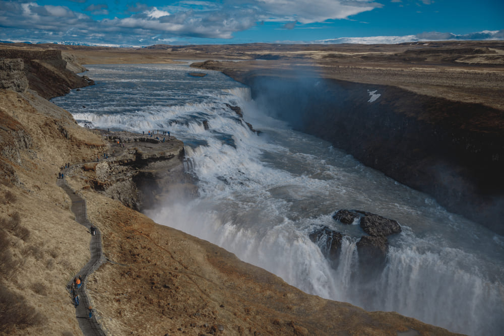 Dia Mundial da Água: descubra as cinco quedas d'água mais famosas do mundo | Cachoeira Gullfoss no canyon do rio Hvítá - Islândia | Conexão123