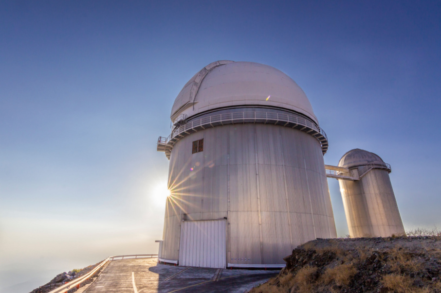 Dia Mundial da Astronomia: quatro fascinantes observatórios | Telescópio auxiliar, um dos quatro que integram o Very Large Telescope (VLT) do Observatório Cerro Paranal, no deserto do Atacama - Chile | Conexão123