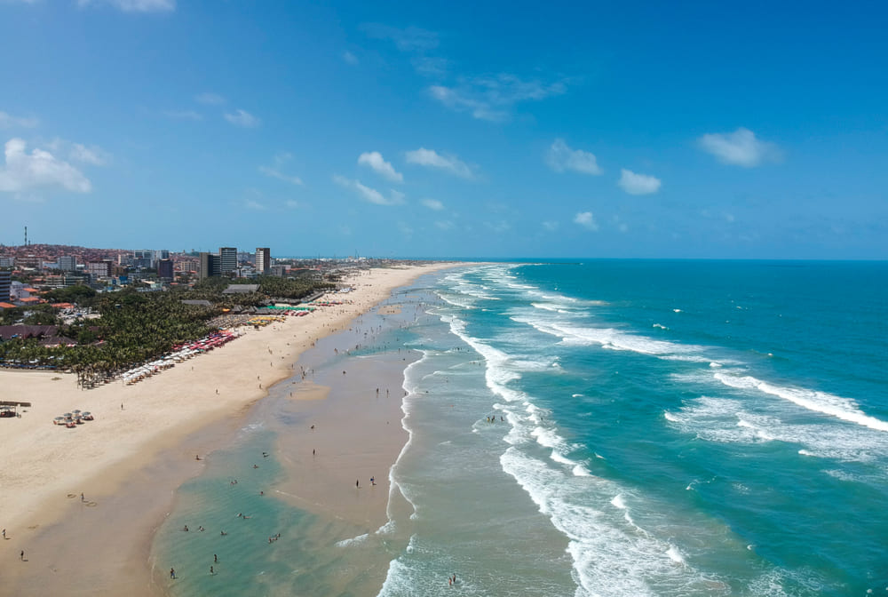 Veja como é prático fazer a viagem de ônibus para Fortaleza | Praia de Iracema | Conexão123