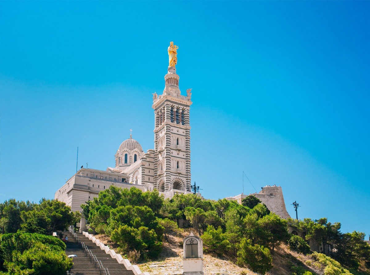 Turismo em Marselha: guia de viagem | Basílica de Notre-Dame de la Garde em Marselha | Conexão123