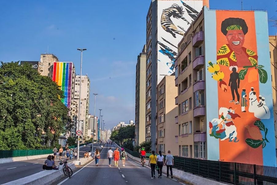Explore a arte urbana em São Paulo | O Minhocão é um dos passeios mais divertidos de SP | Conexão123