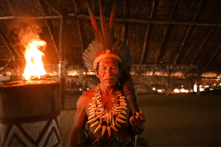Veja onde viver experiências em aldeias indígenas no Brasil | Cacique Desana | Conexão123